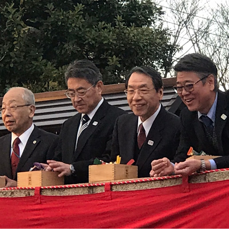 前東京都議会議員　自由民主党　荒川総支部長　さきやま知尚